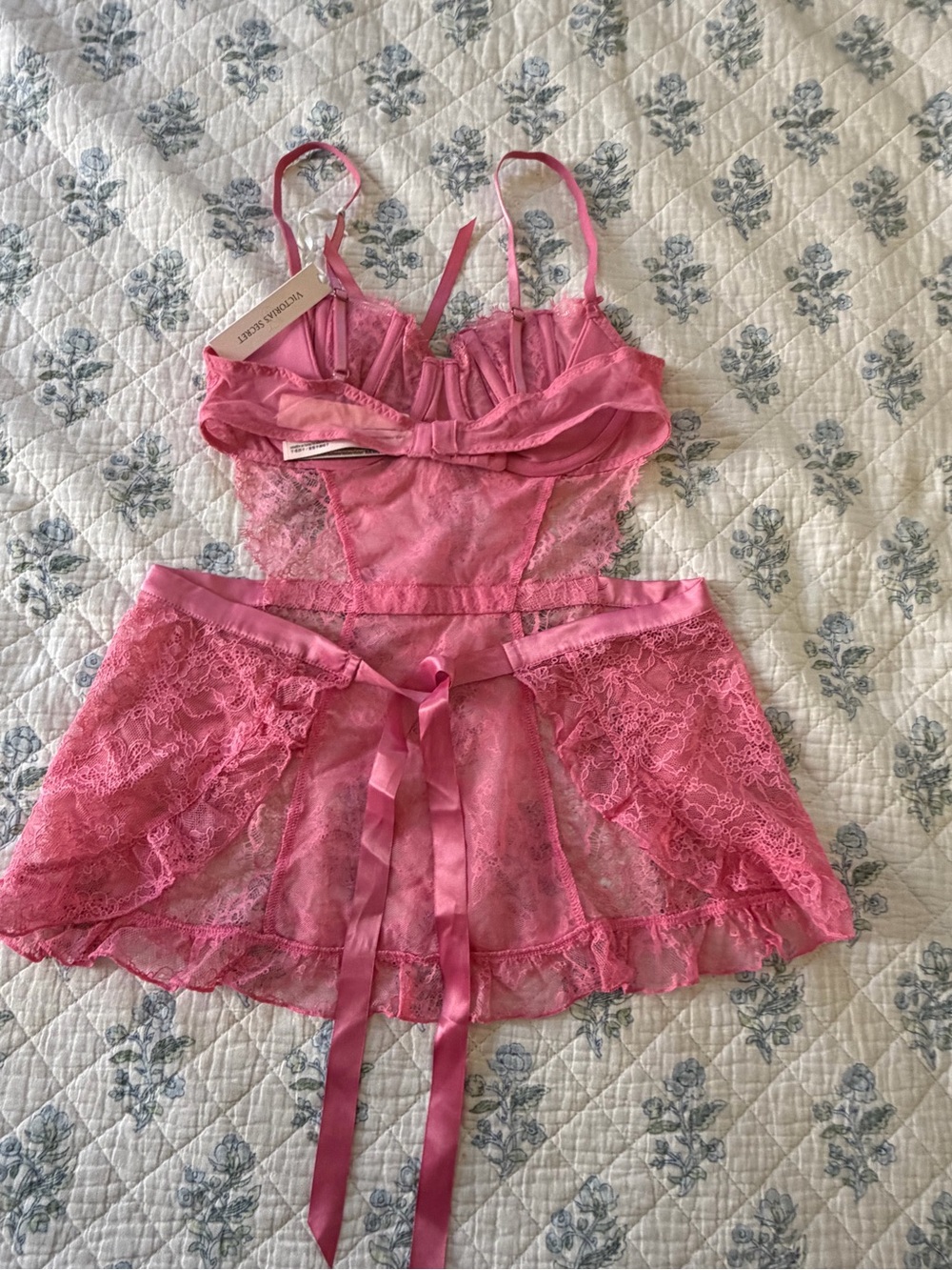 Victoria's Secret Pink Lace Chemise - Picture 2 of 4